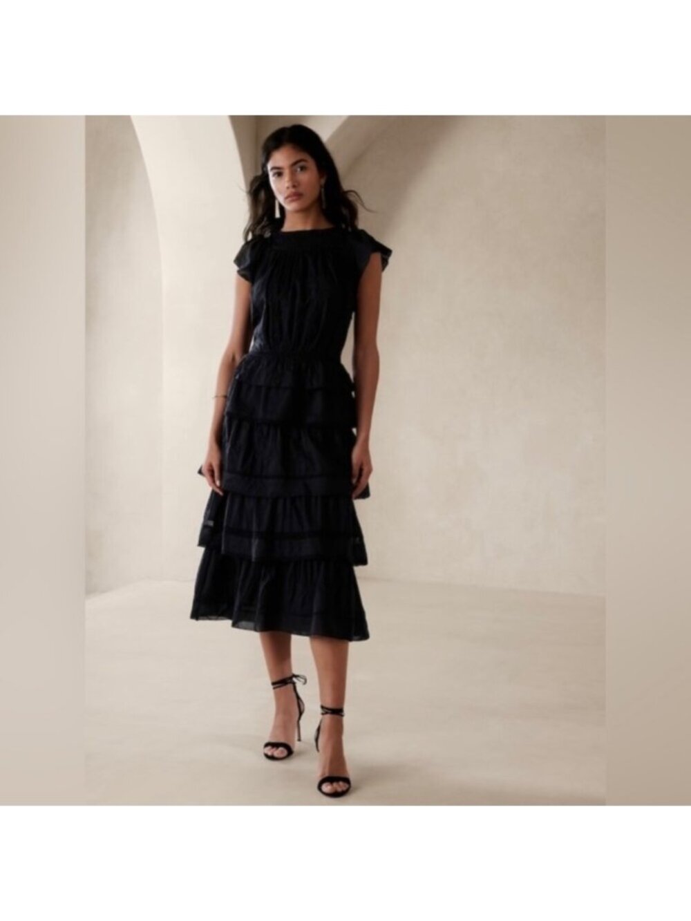 BANANA REPUBLIC Black Selene Embroidered Tiered Midi Dress M